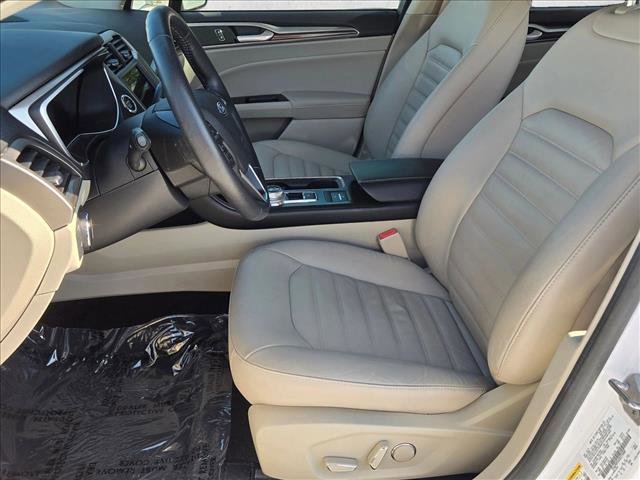 Used 2018 Ford Fusion Energi SE image 17