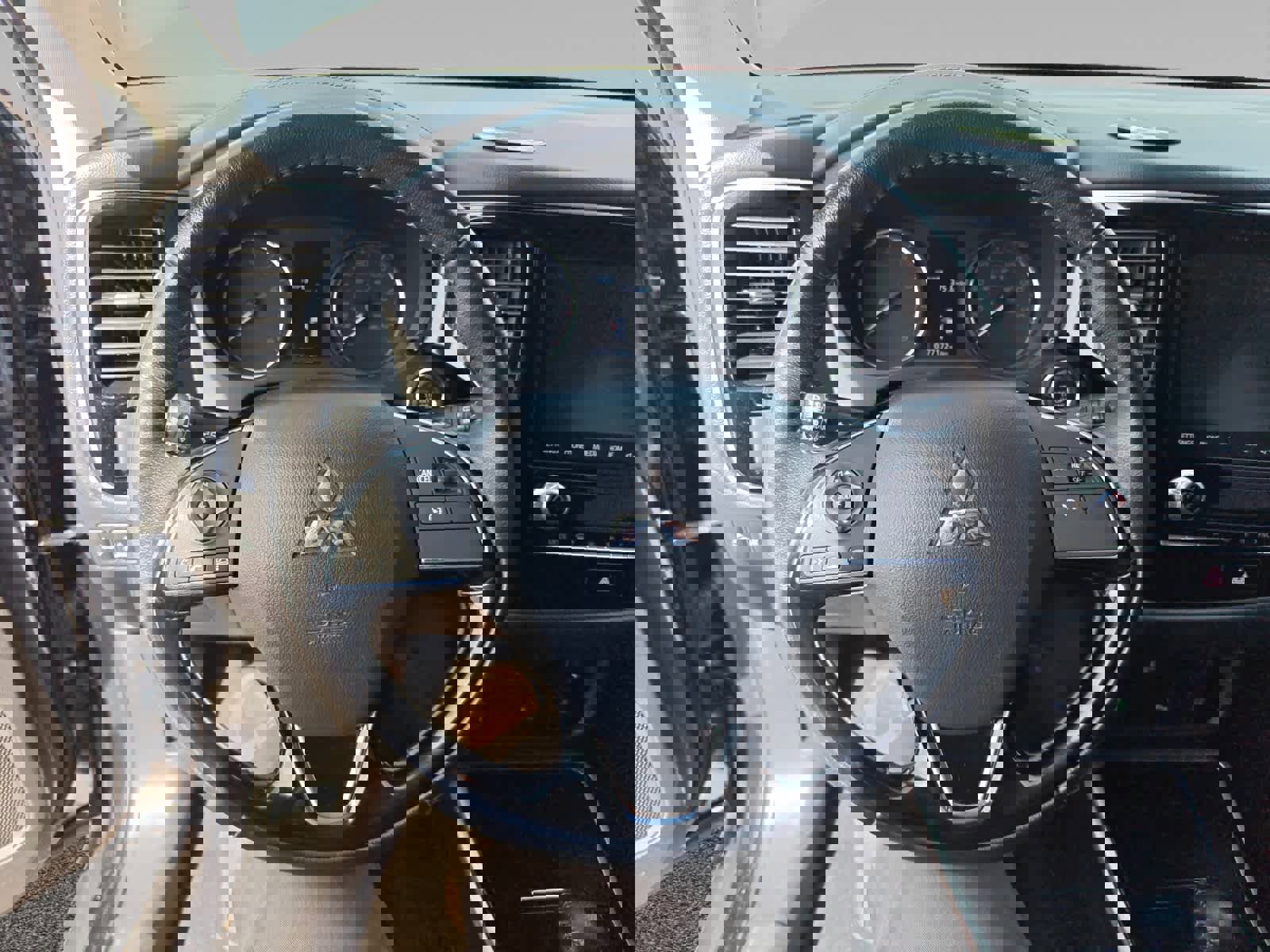 Used 2020 Mitsubishi Outlander SEL FWD image 12