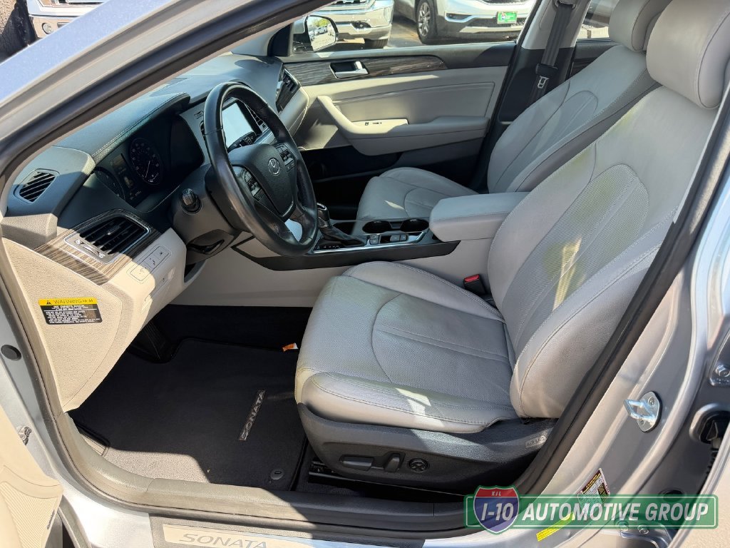 Used 2015 Hyundai Sonata Limited w/ Option Group 06 FWD image 14