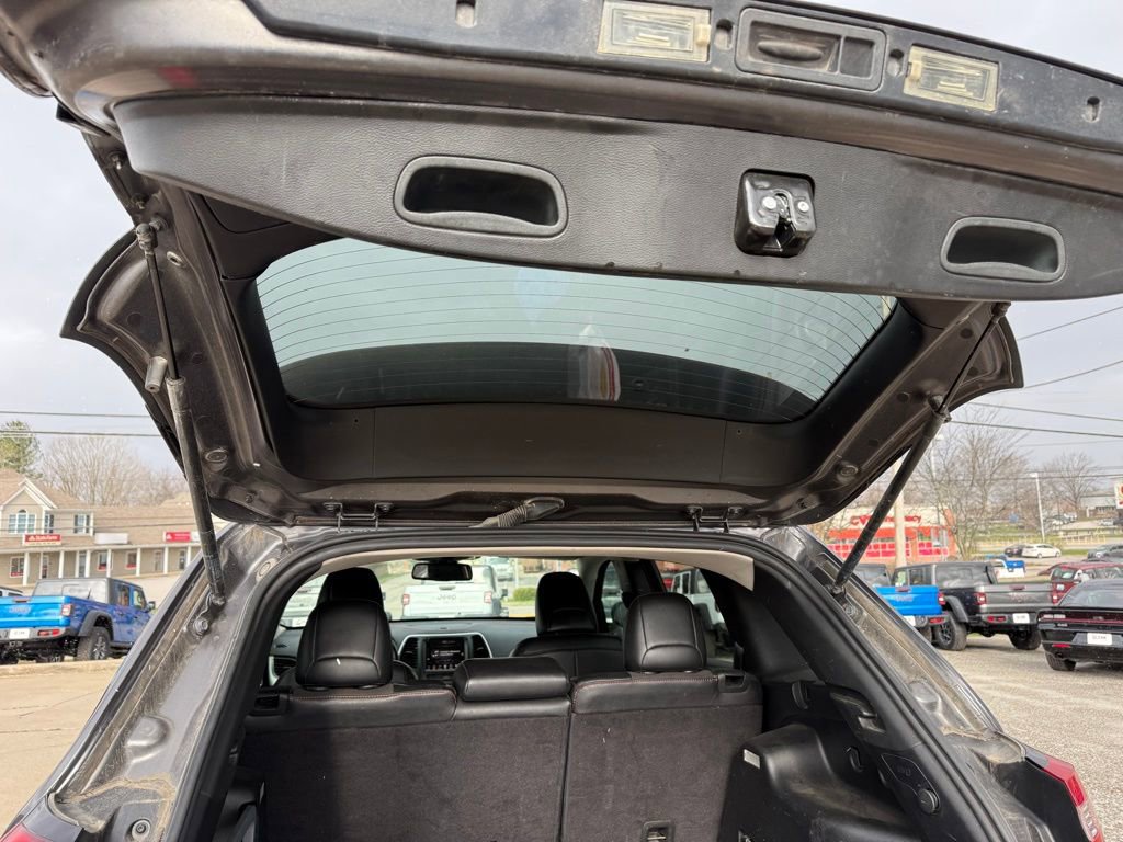 Used 2015 Jeep Cherokee Trailhawk w/ Cold Weather Group image 26