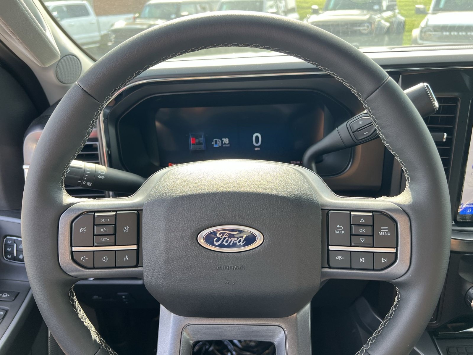 New 2026 Ford F250 Lariat w/ FX4 Off-Road Package AWD/4WD image 16