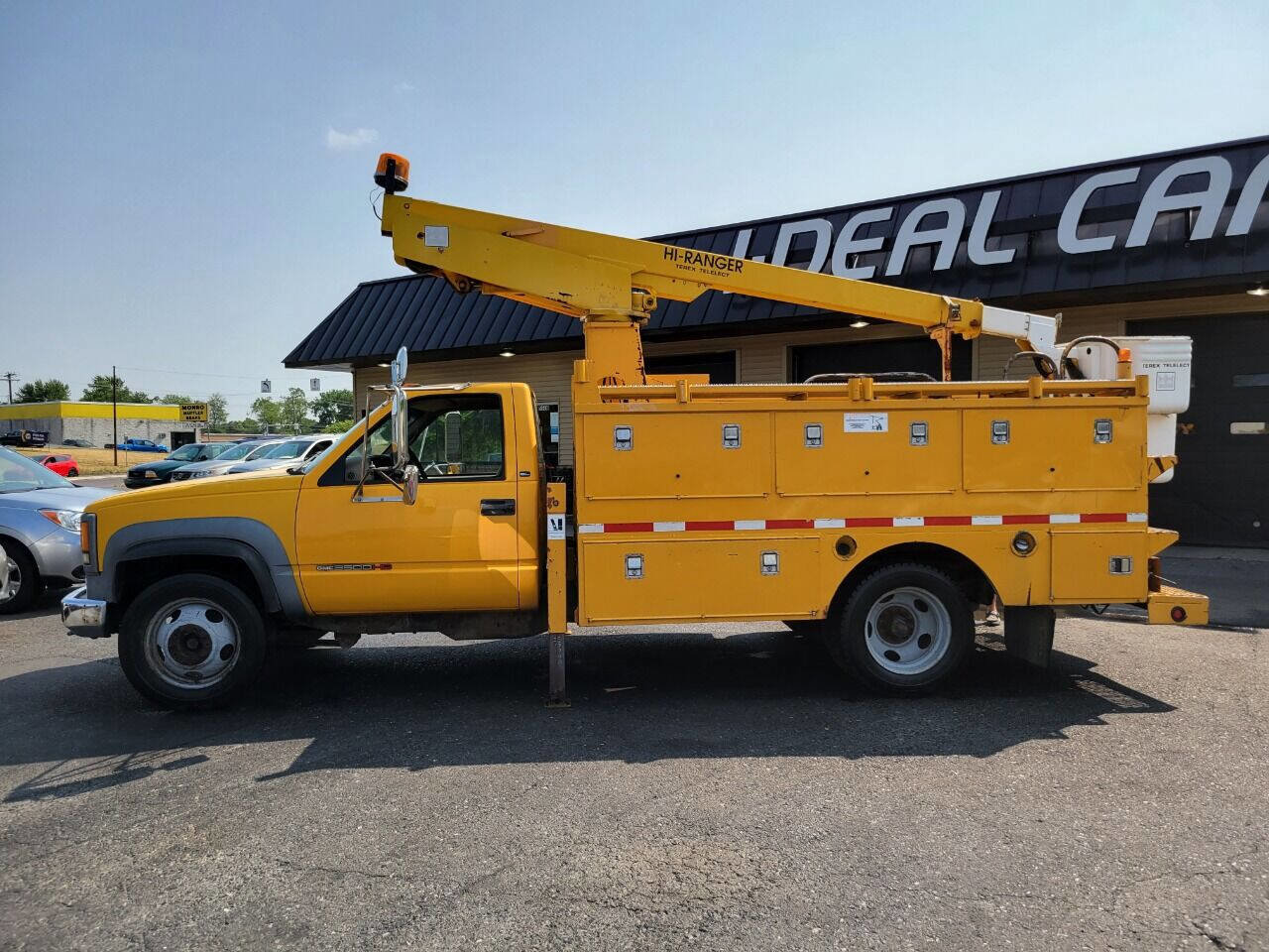 Used 1998 GMC Sierra 3500 2WD Regular Cab HD image 9