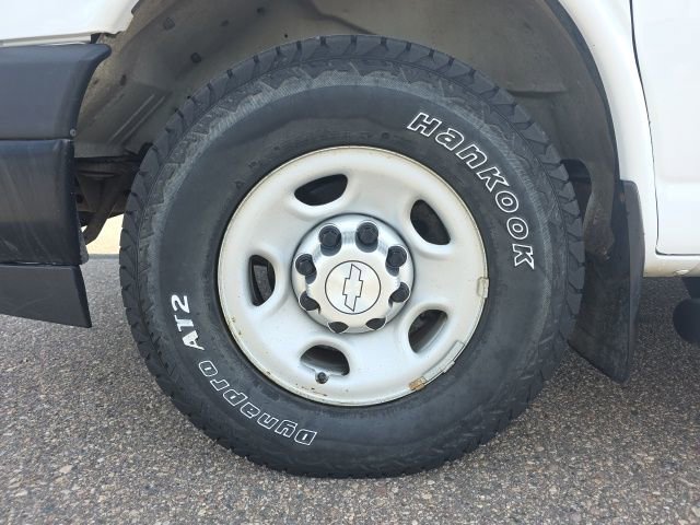 Used 2017 Chevrolet Express 3500 LS w/ Cold Climate Package image 7