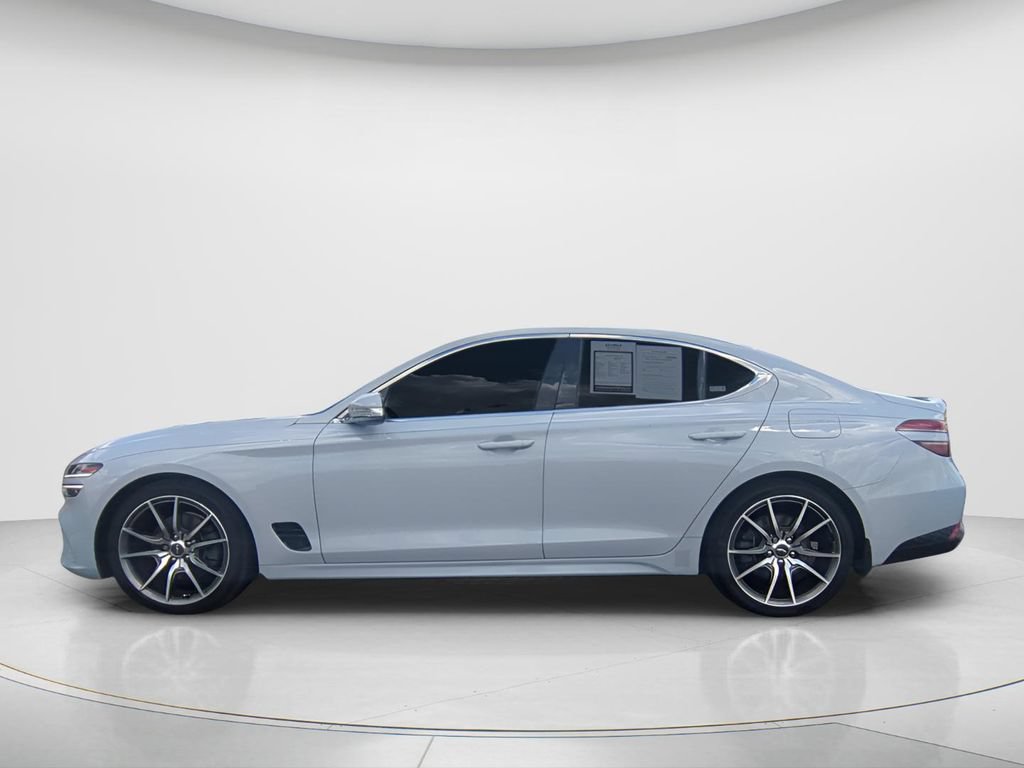 Used 2022 Genesis G70 2.0T w/ Prestige Package RWD image 8