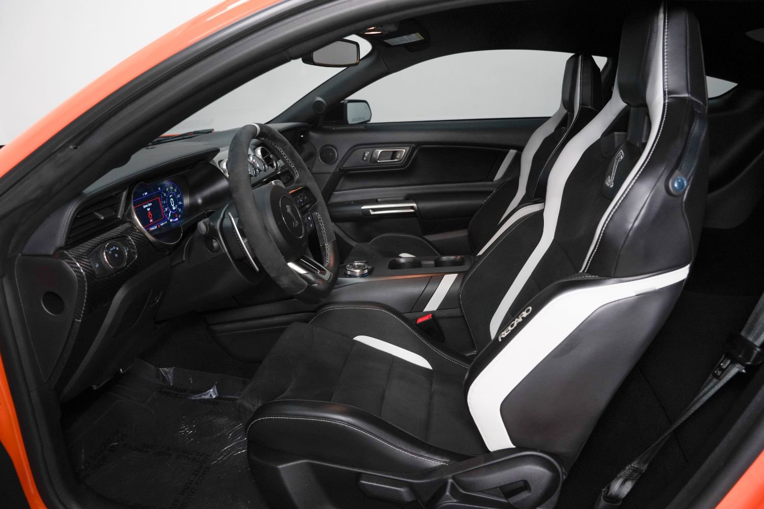 Used 2020 Ford Mustang Shelby GT500 w/ Carbon Fiber Track Pack image 41