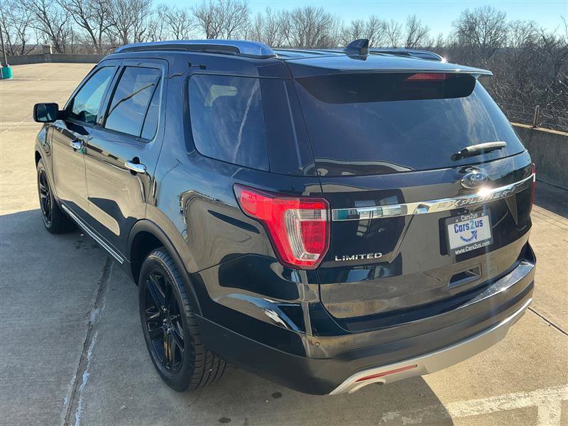 Used 2016 Ford Explorer Limited w/ Equipment Group 301A image 4