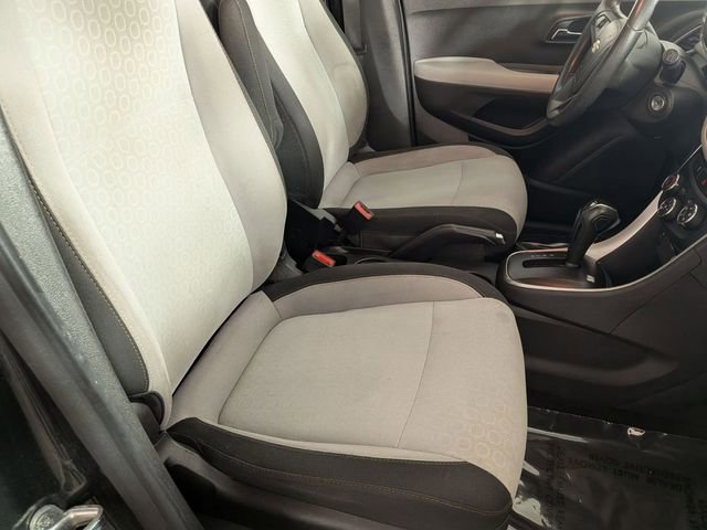 Used 2020 Chevrolet Trax LS w/ Tint and Cruise Package image 29