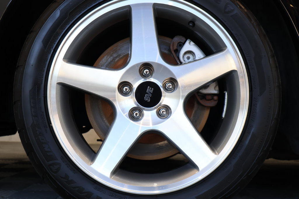 Used 2003 Ford Mustang Cobra RWD image 10