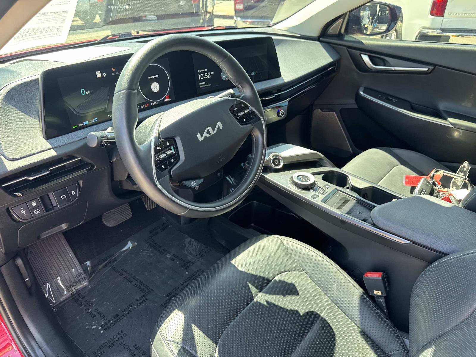 Used 2022 Kia EV6 Wind w/ Wind Technology Package AWD/4WD image 13