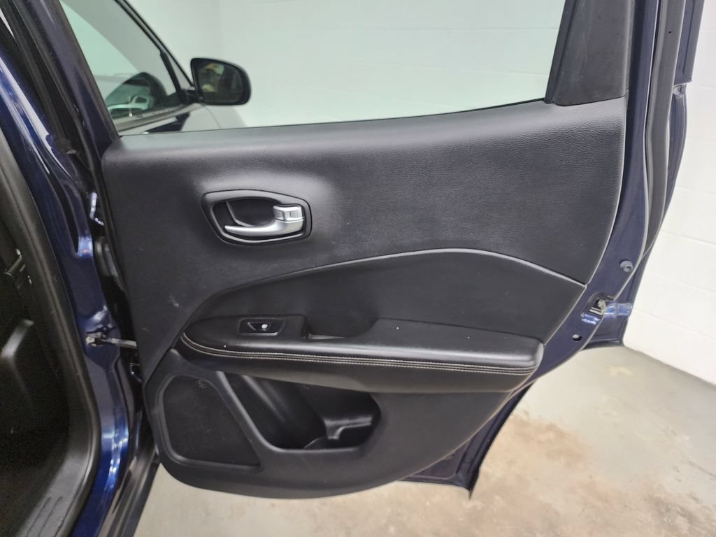 Used 2021 Jeep Compass Latitude FWD image 29