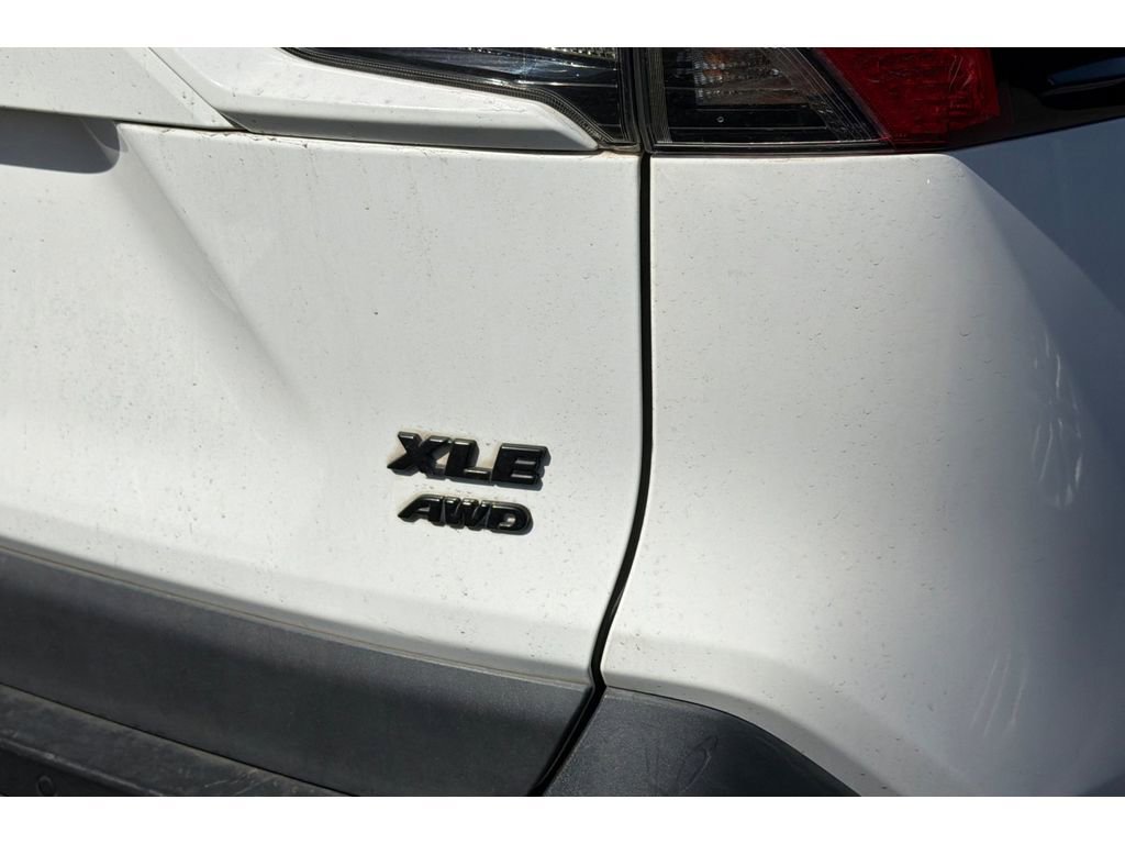 Certified 2020 Toyota RAV4 XLE Premium image 7