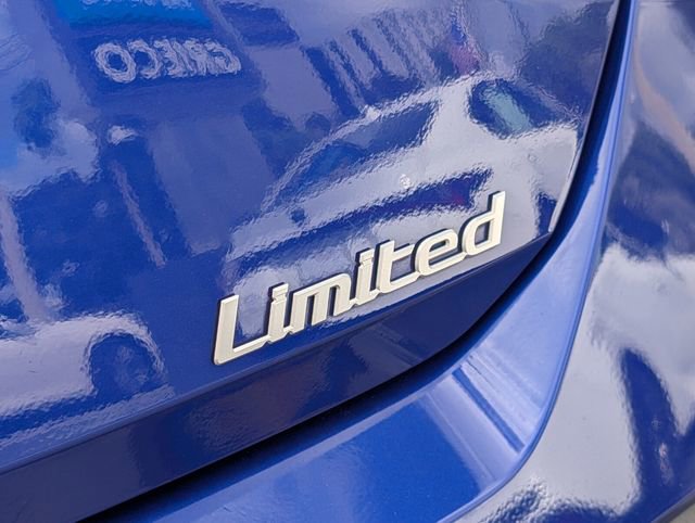 Used 2024 Hyundai Elantra Limited image 17