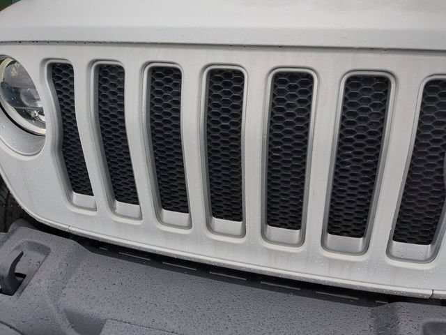 Used 2023 Jeep Wrangler Unlimited Sahara w/ LED Lighting Group AWD/4WD image 19