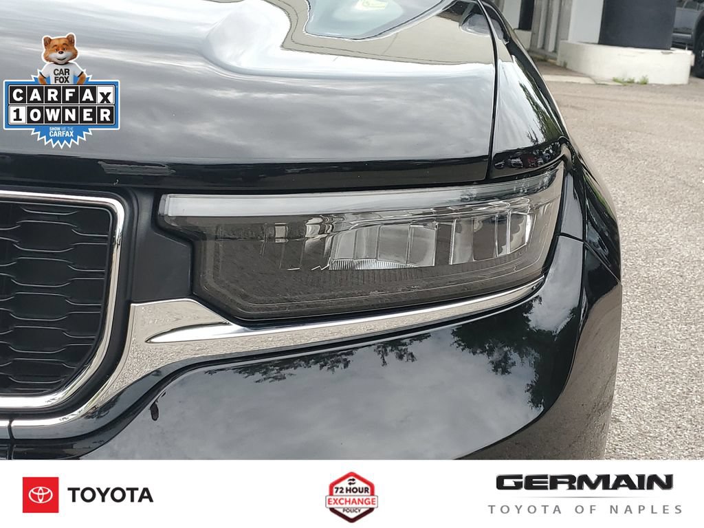 Used 2023 Jeep Grand Cherokee L Laredo RWD image 15