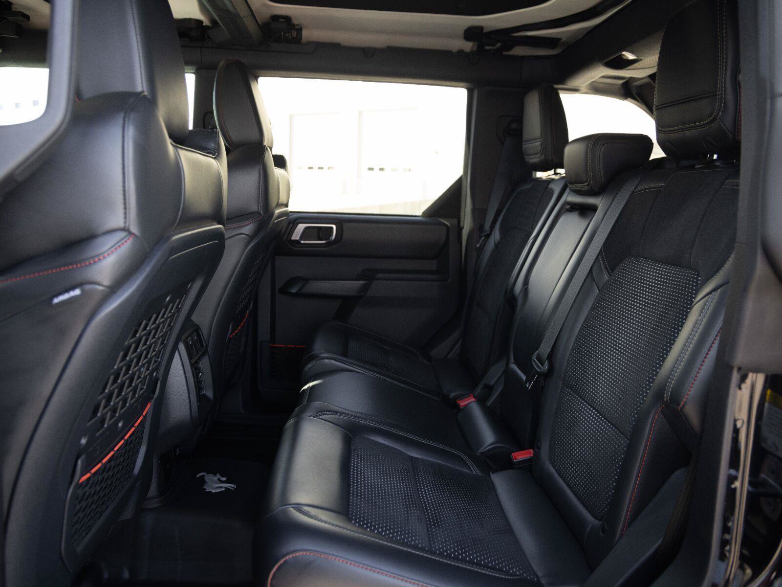 Used 2025 Ford Bronco Raptor AWD/4WD image 24