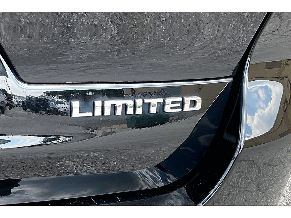 Certified 2022 Jeep Grand Cherokee L Limited AWD/4WD image 38