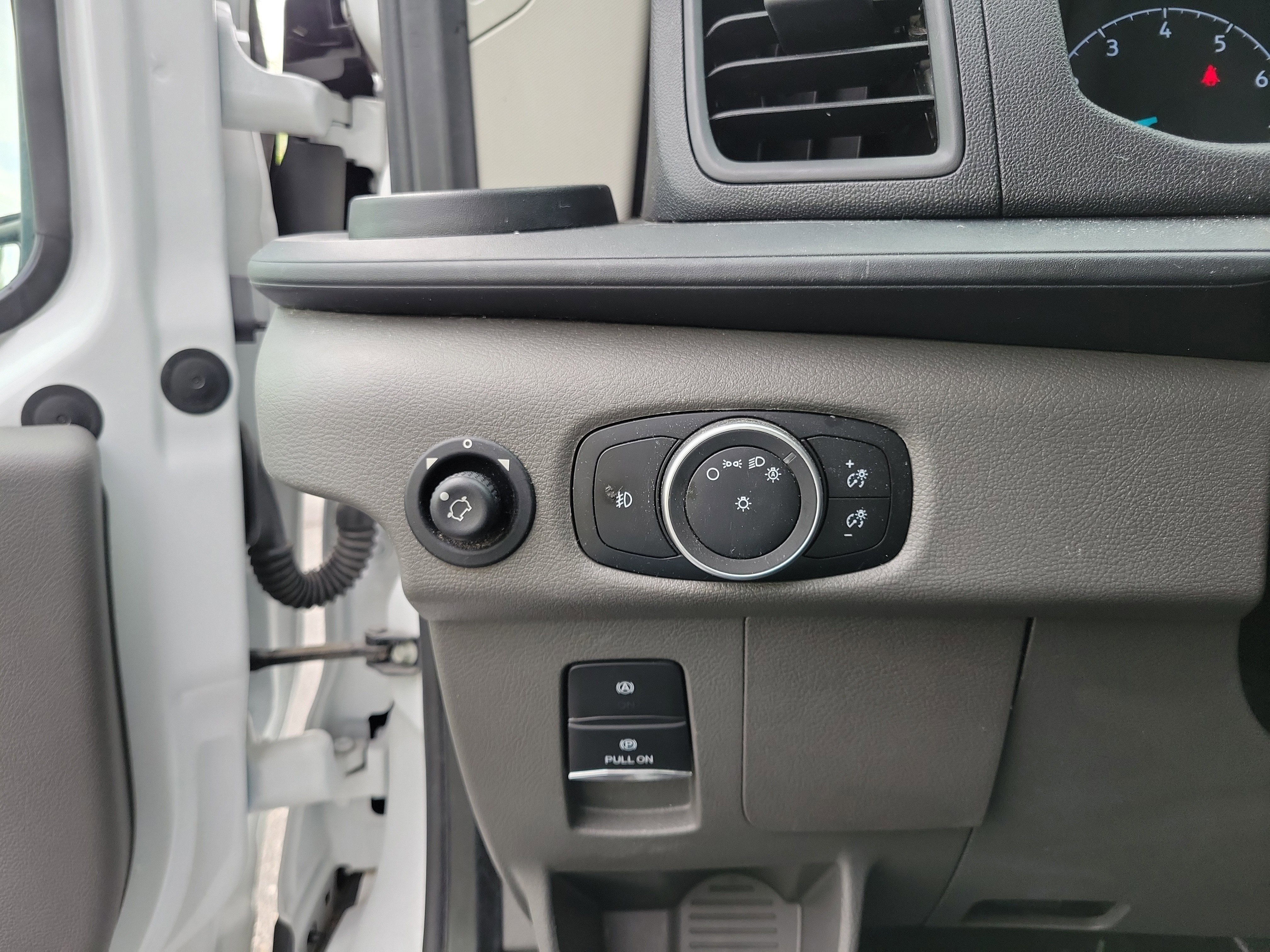 Used 2023 Ford Transit 250 Low Roof image 21