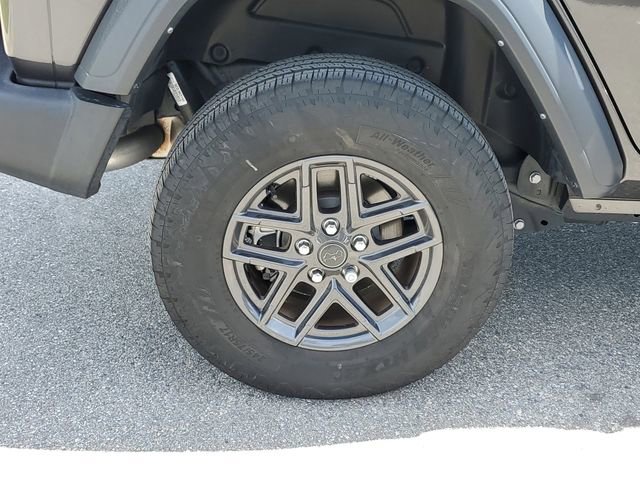 Used 2024 Jeep Wrangler Sport S image 5