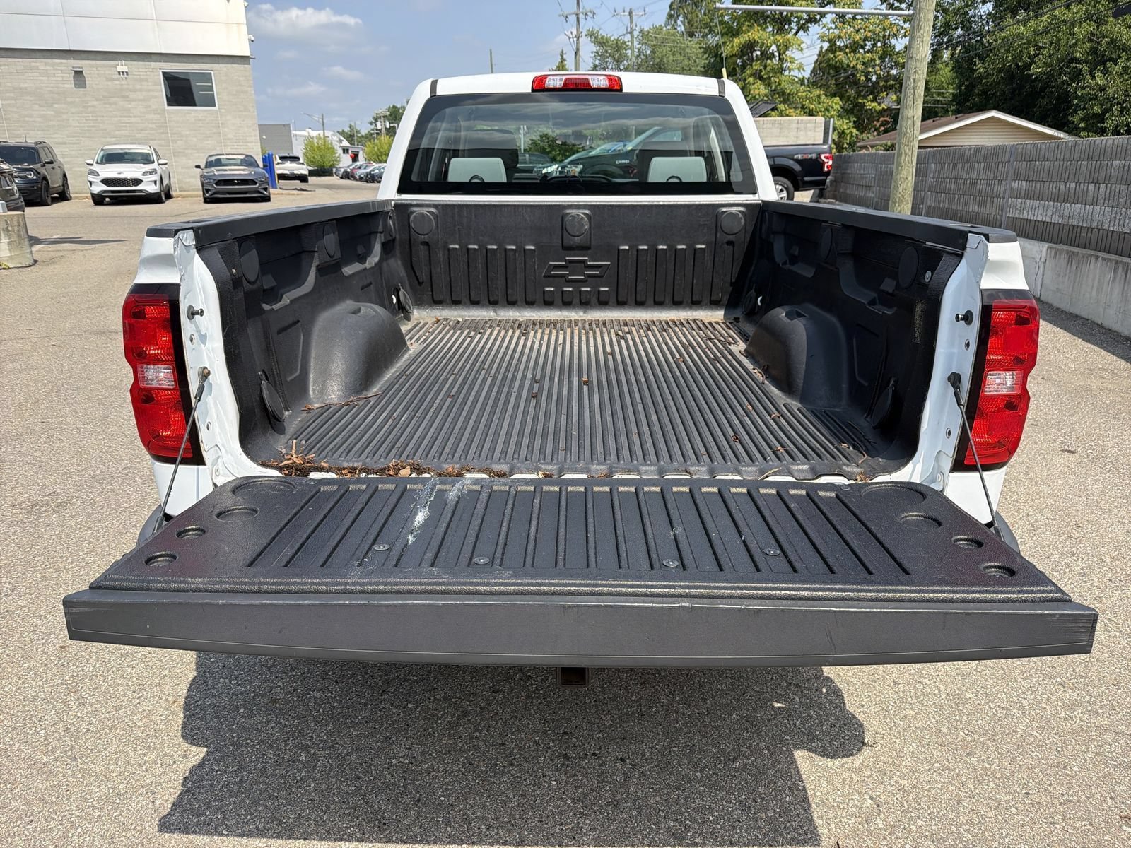 Used 2018 Chevrolet Silverado 1500 W/T AWD/4WD image 40