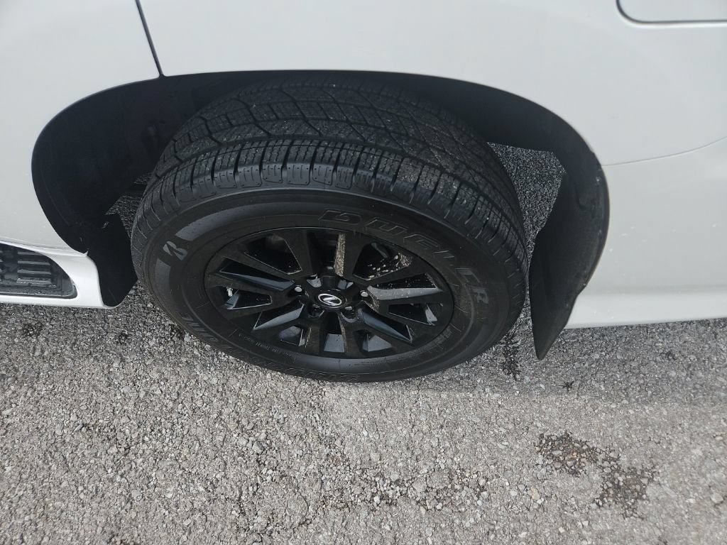 Used 2022 Lexus GX 460 w/ Black Line Special Edition AWD/4WD image 12