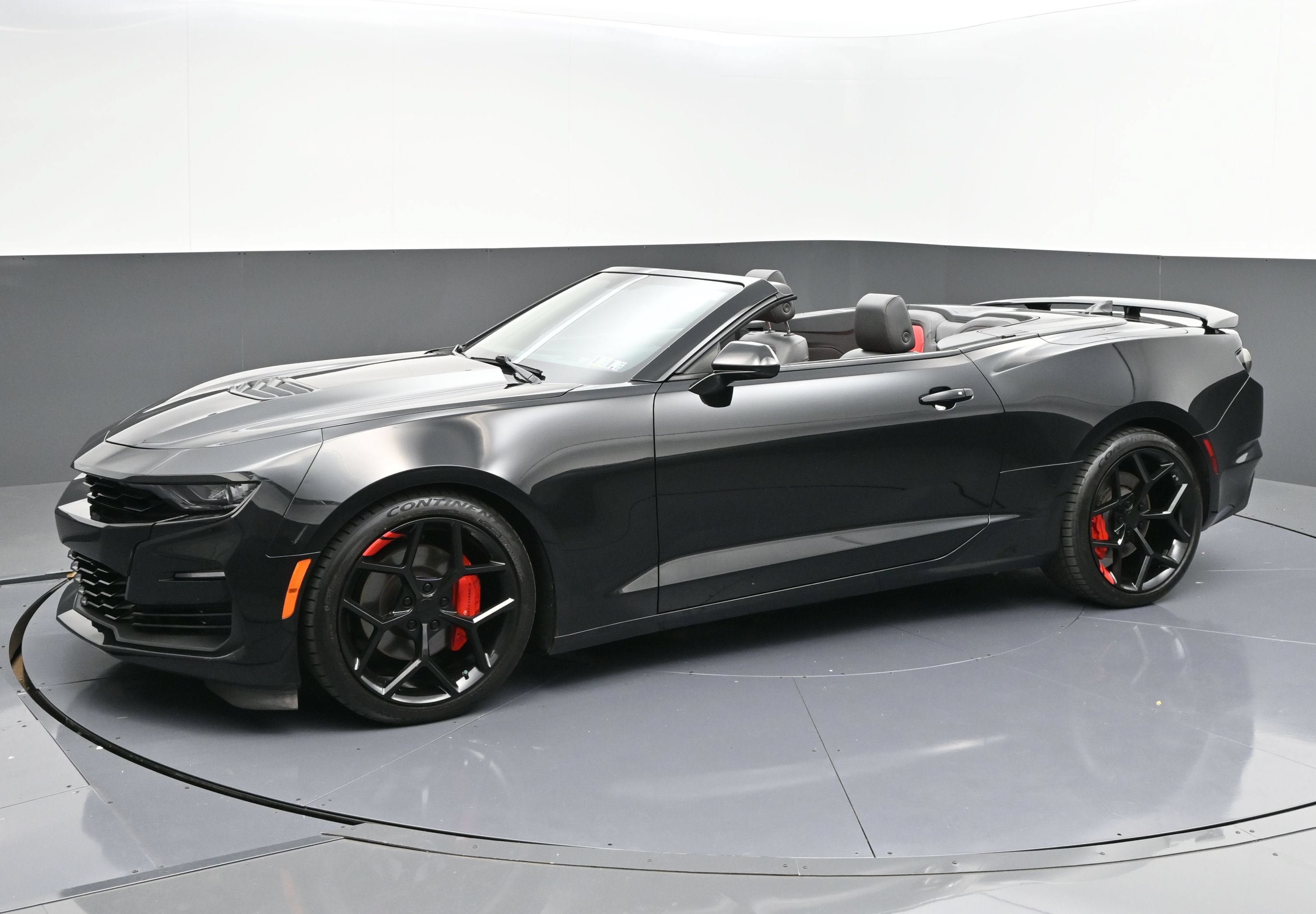 Certified 2021 Chevrolet Camaro SS RWD image 4