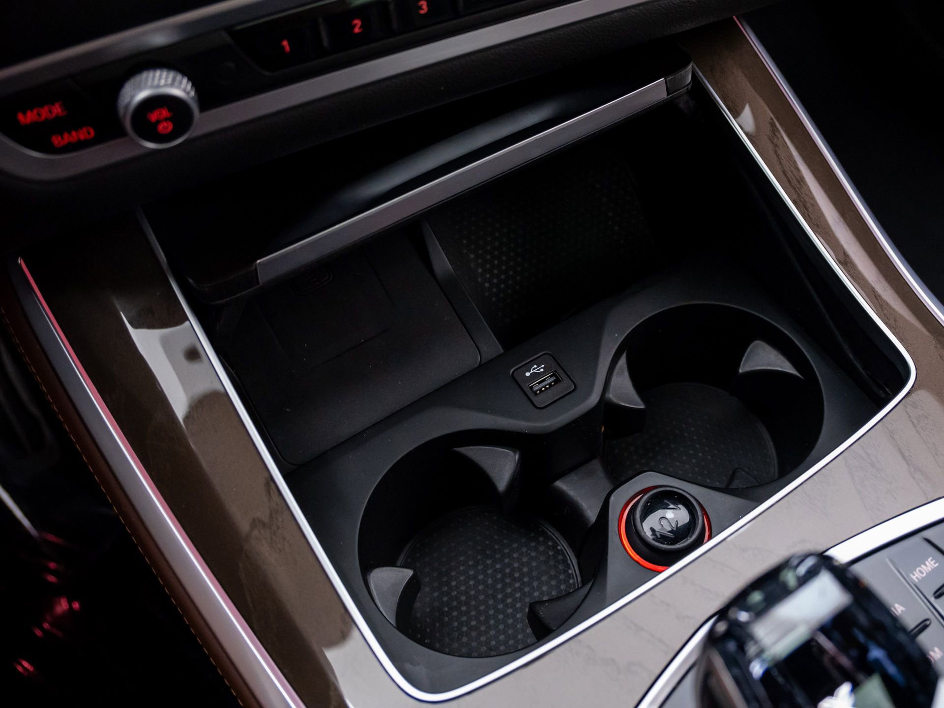 Certified 2023 BMW X5 M50i w/ Executive Package image 30