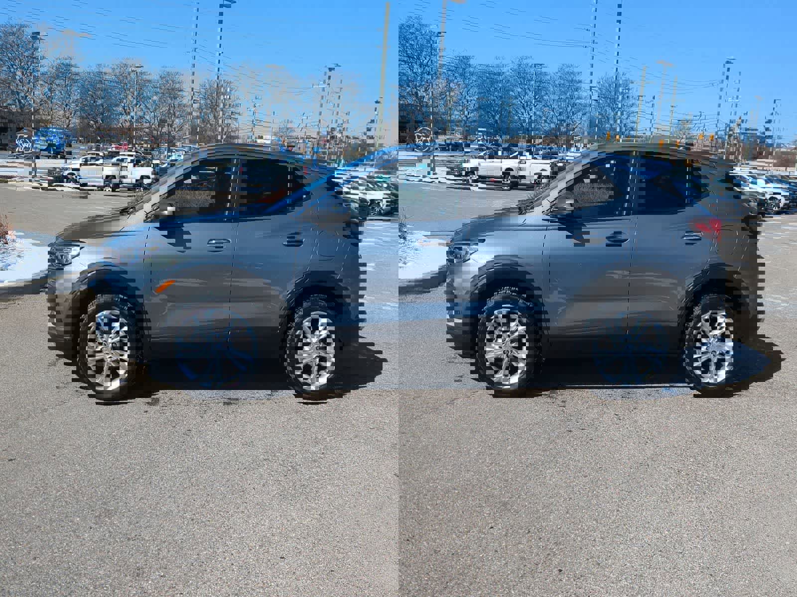 Used 2022 Buick Encore GX Preferred w/ Cold Weather Comfort Package image 5