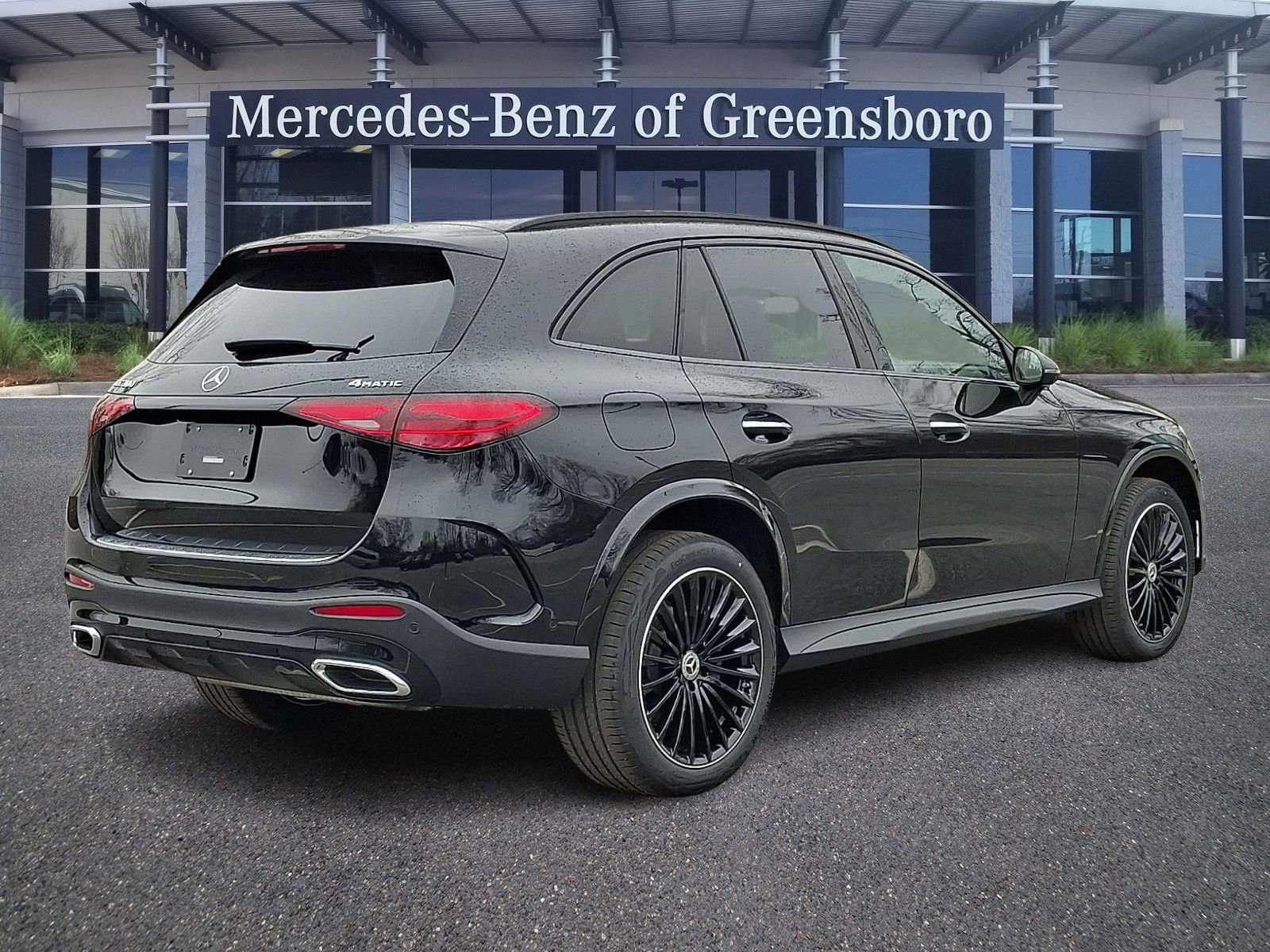 New 2026 Mercedes-Benz GLC 300 4MATIC image 3