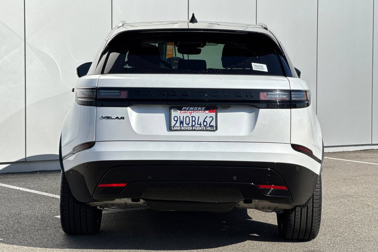 Certified 2026 Land Rover Range Rover Velar Dynamic SE AWD/4WD image 4