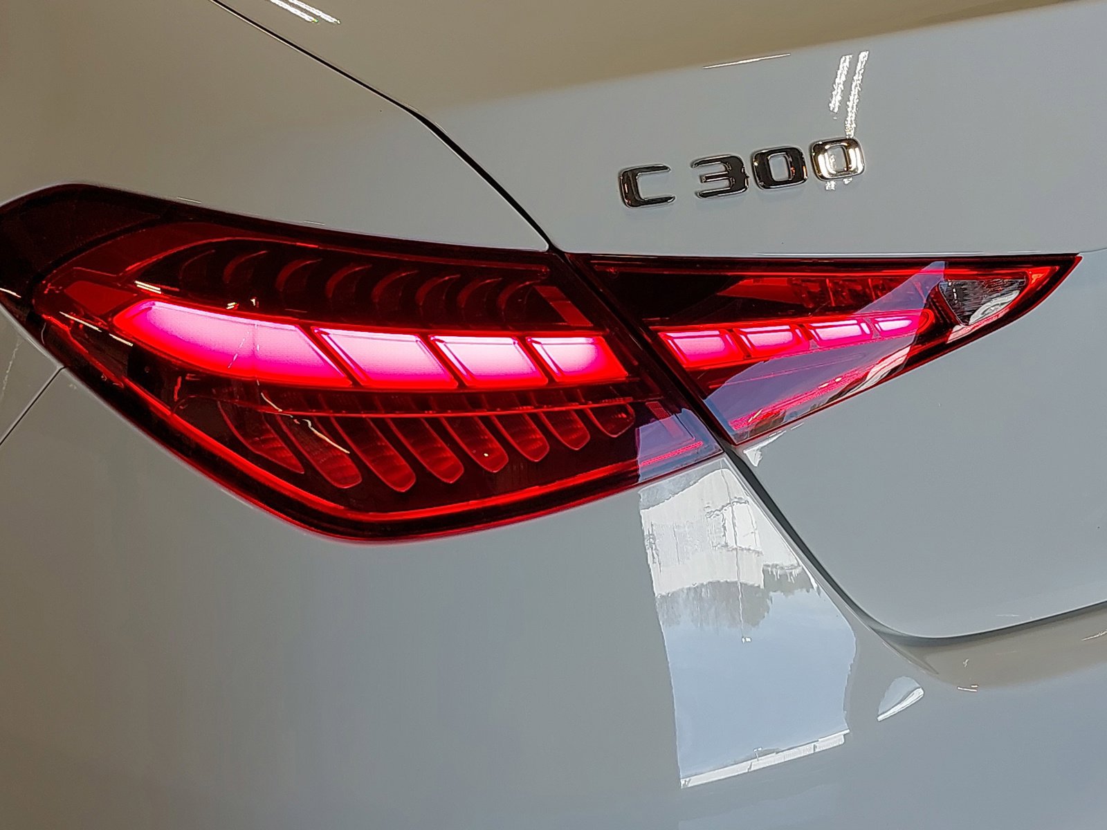 Used 2024 Mercedes-Benz C 300 4MATIC Sedan image 35