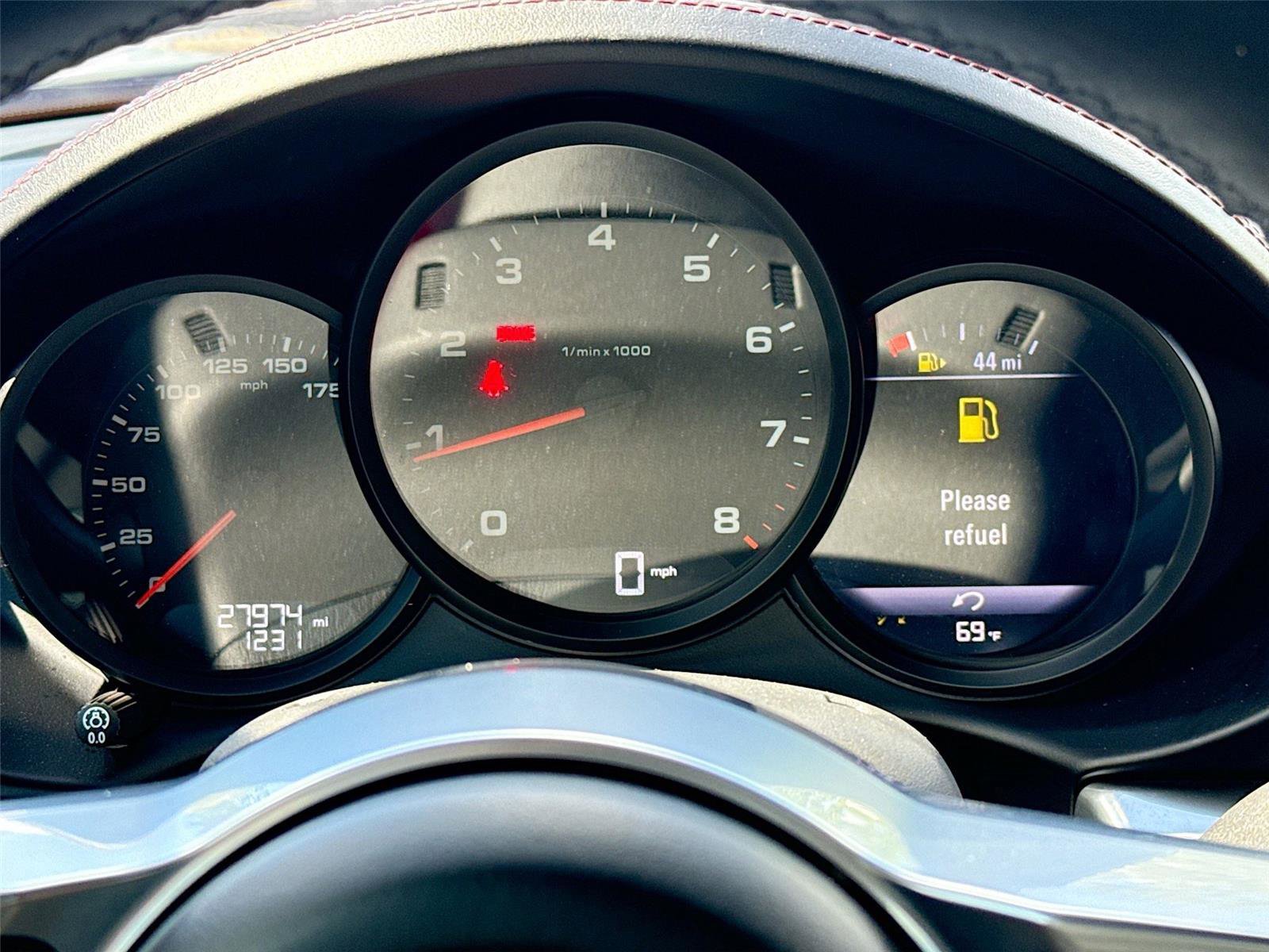Used 2021 Porsche 718 Cayman RWD image 12