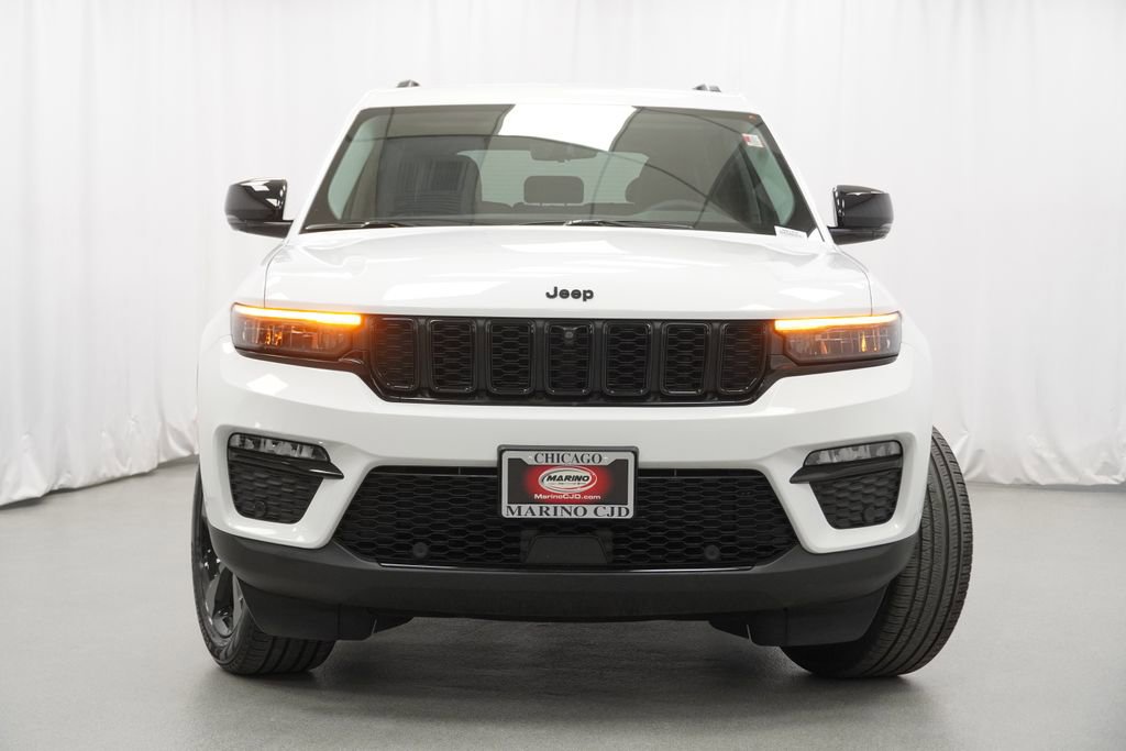Certified 2023 Jeep Grand Cherokee Limited w/ Luxury Tech Group II AWD/4WD image 7