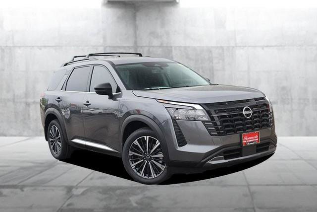 New 2026 Nissan Pathfinder Platinum AWD/4WD image 2