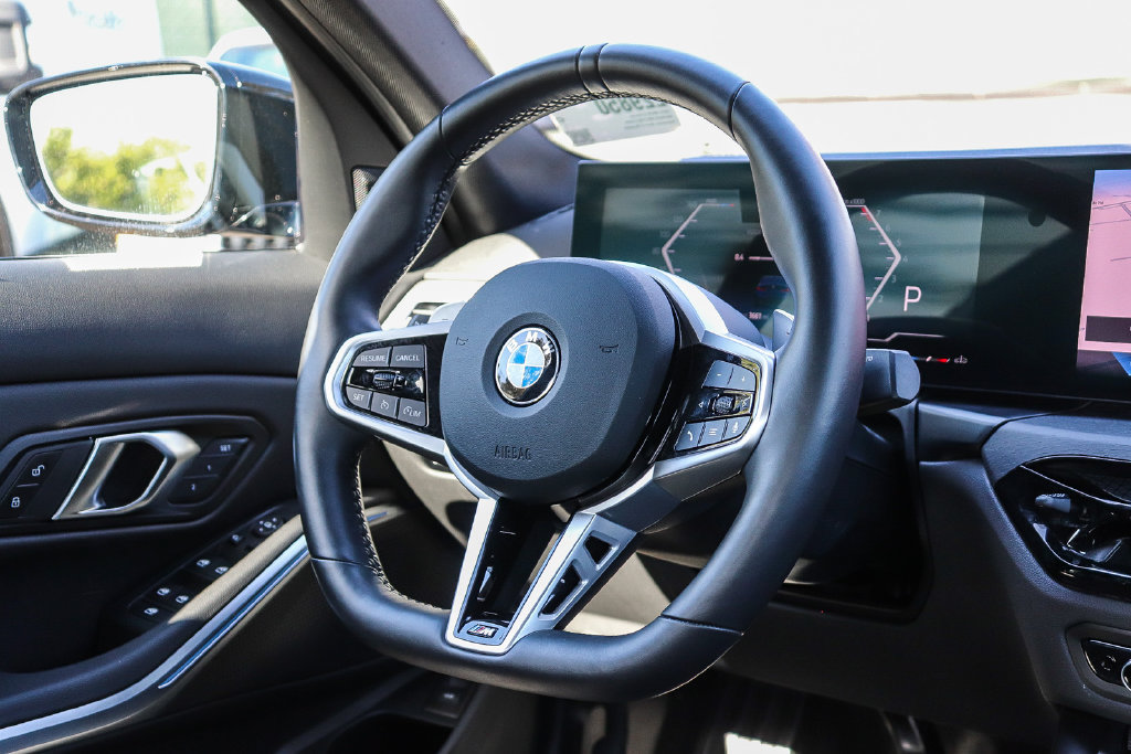 Used 2026 BMW 330i Sedan w/ M Sport Package RWD image 15