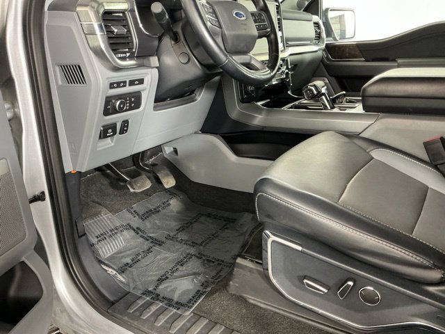 Used 2021 Ford F150 Lariat w/ Equipment Group 502A High AWD/4WD image 15