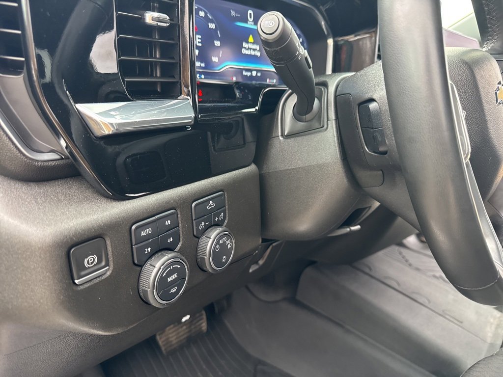 Used 2023 Chevrolet Silverado 1500 LT image 11