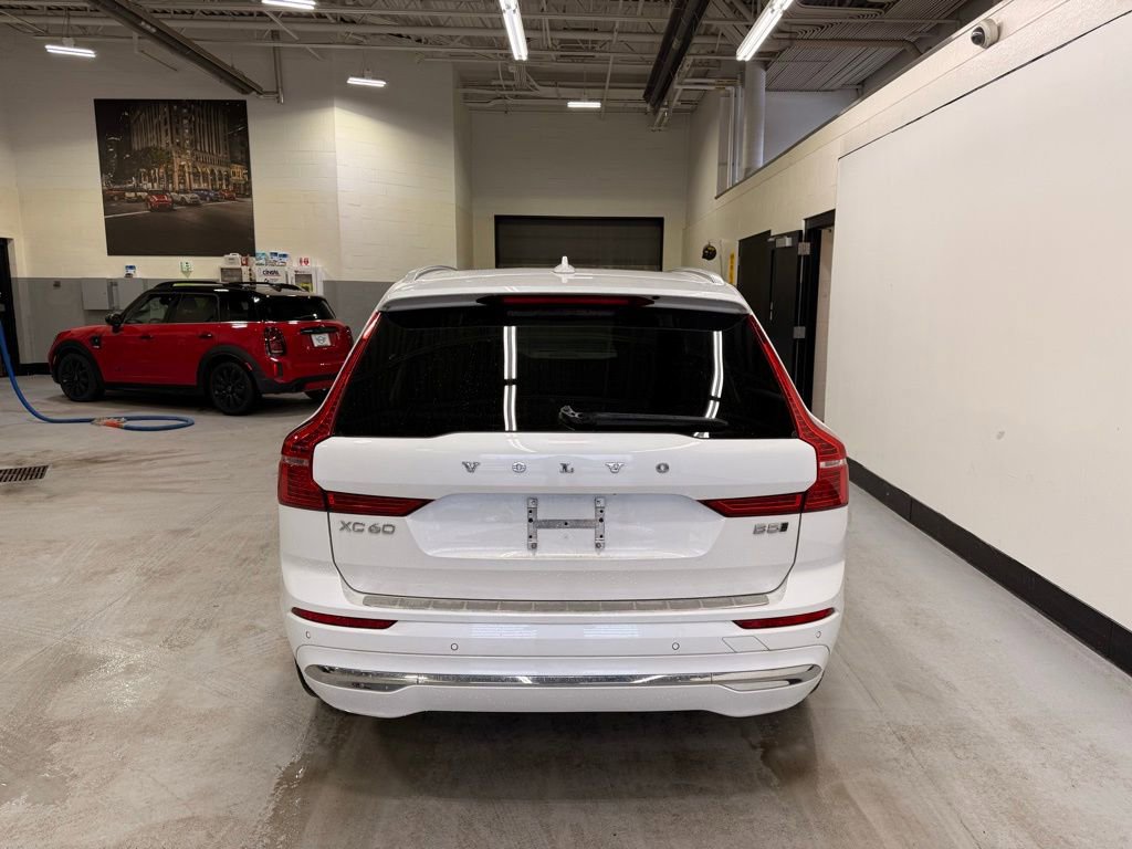 Used 2023 Volvo XC60 B5 Plus w/ Protection Package Premier image 4
