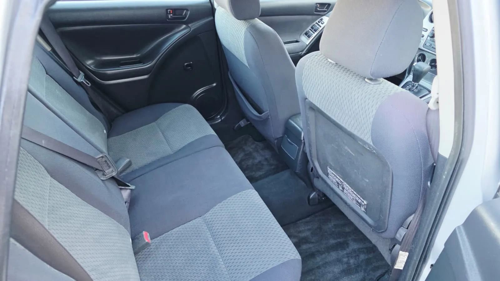 Used 2006 Toyota Matrix XR image 12