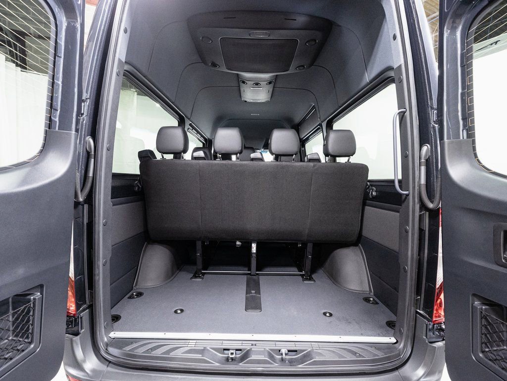 Used 2025 Mercedes-Benz Sprinter 2500 image 30