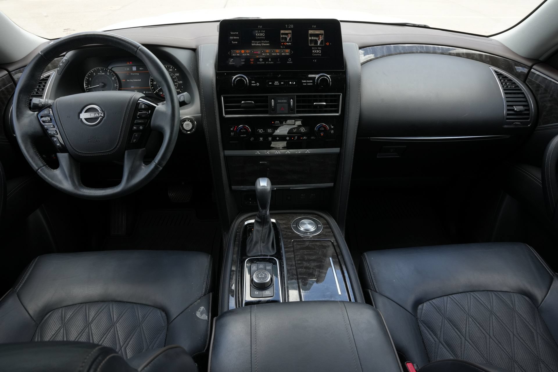 Used 2023 Nissan Armada Platinum w/ Captain's Chairs Package RWD image 7