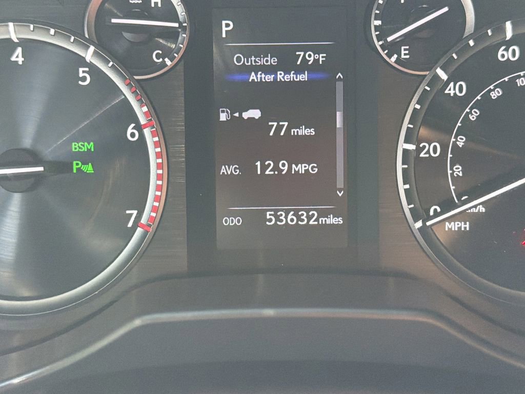 Used 2021 Lexus GX 460 Premium w/ Premium Package image 33