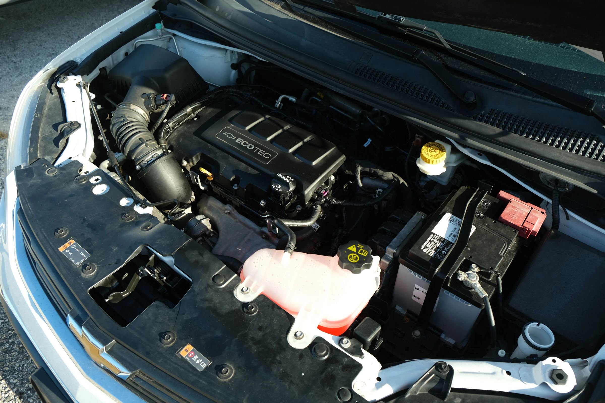 Used 2018 Chevrolet Sonic Premier w/ Driver Confidence Package image 39