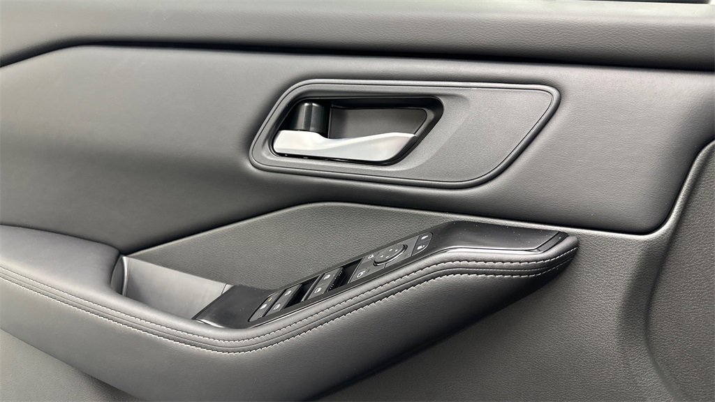 New 2026 Nissan Rogue SV image 16