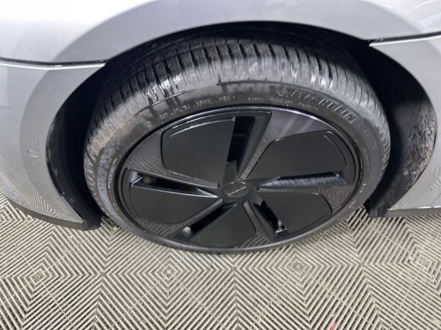 Used 2024 Lucid Air Pure image 10