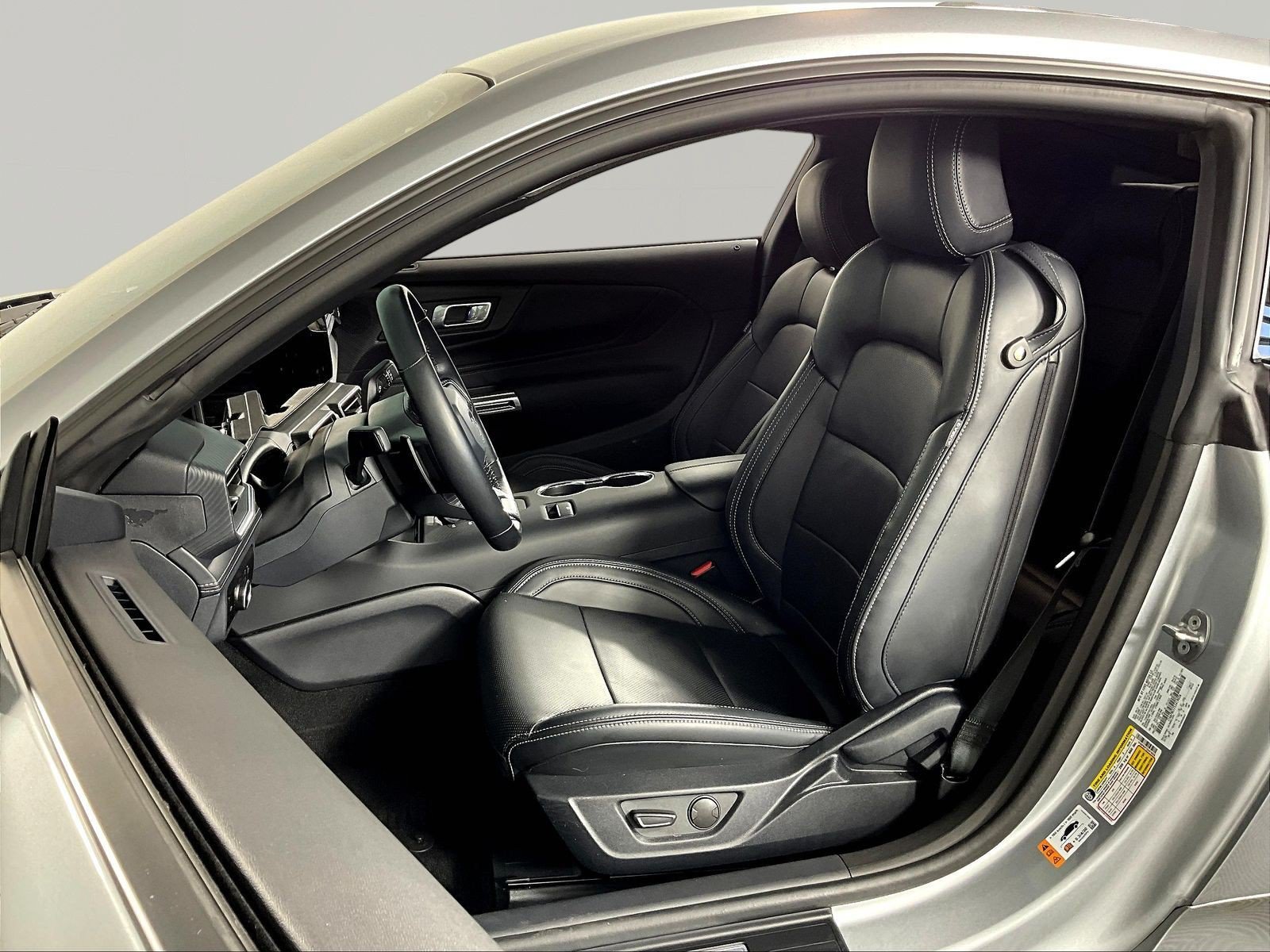 Used 2025 Ford Mustang GT Premium RWD image 19