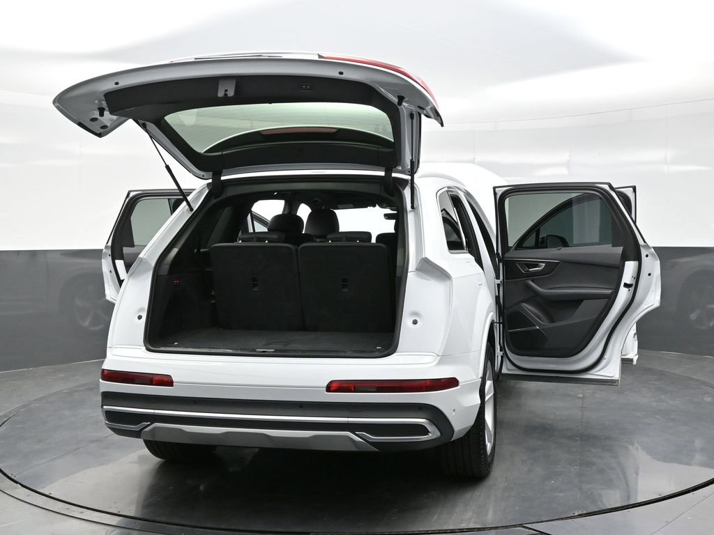 Used 2023 Audi Q7 2.0T Premium Plus w/ Premium Plus Package image 41