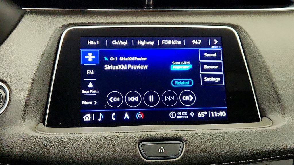 Used 2023 Cadillac XT4 Premium Luxury w/ Cold Weather Package AWD/4WD image 19