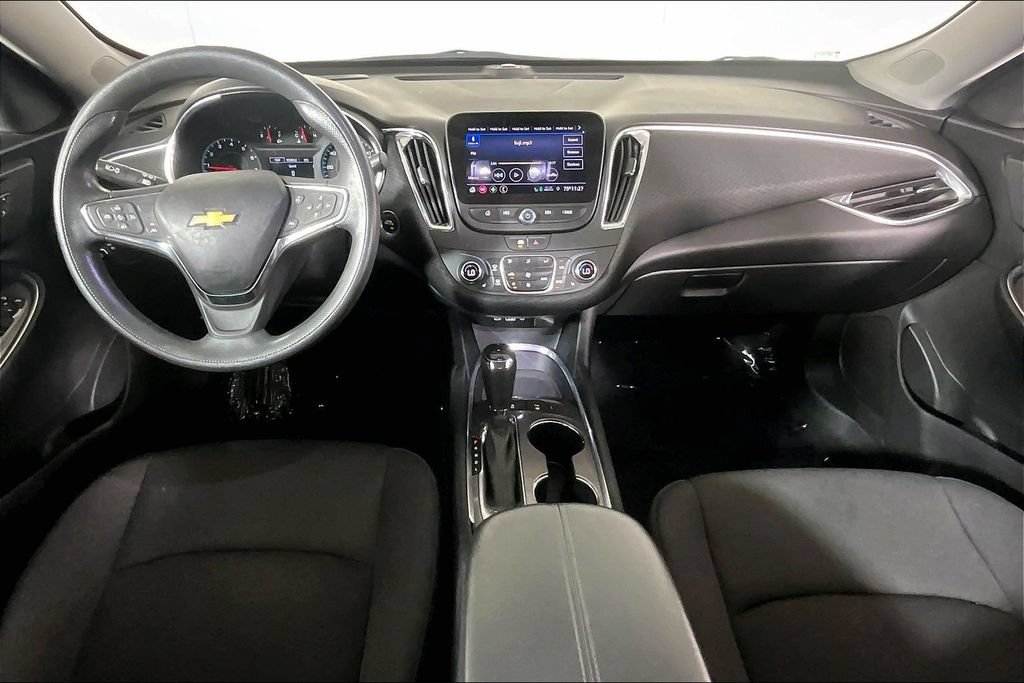 Used 2020 Chevrolet Malibu LT FWD image 14