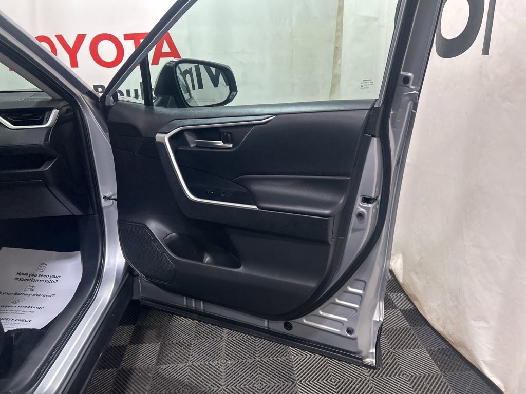 Used 2024 Toyota RAV4 XLE image 10