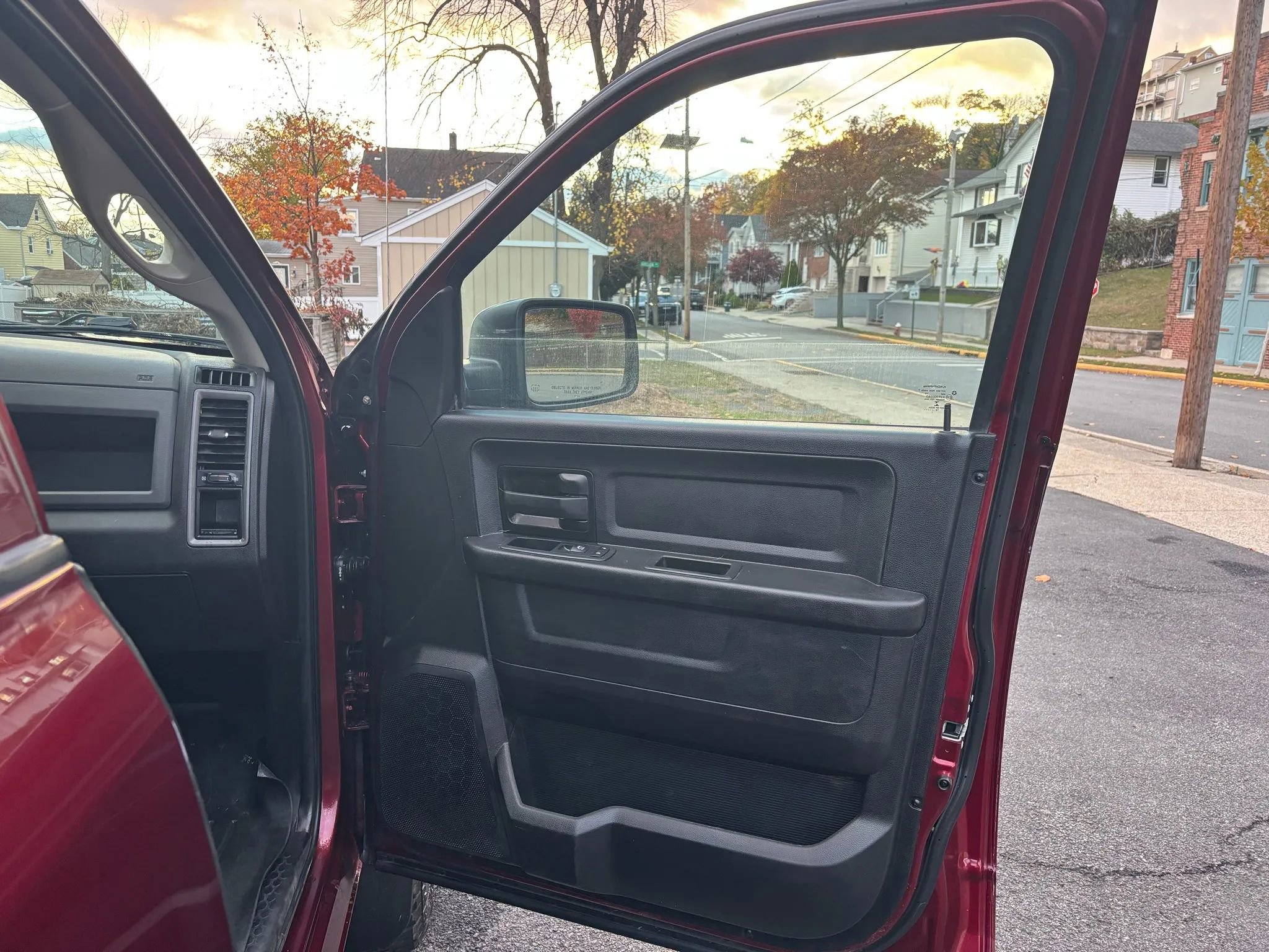 Used 2019 RAM 1500 Express w/ Express Value Package image 23